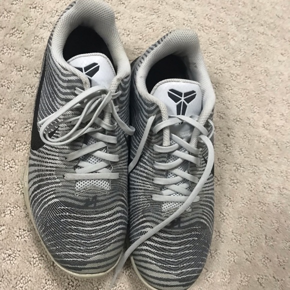 Kobe mentality 2 wolf grey!Excellent condition - Picture 3 of 3